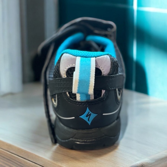 Tahoe Sport Women’s Bike/Hike Shoe EU 40 / US 9 | SPD Compatible | Vibram Sole - Picture 5 of 6